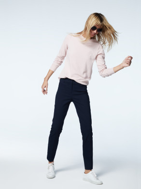 20210513_RT_SP22_WOMENS_VANHEUSEN_LOOK08_SP22_VH_WEEKEND_0129_Low_SRGB