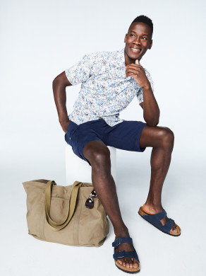 20210517_RT_SP22_MENS_VANHEUSEN_SHOT08_SP22_MNS_VH_WEEKEND_0243_Low_SRGB