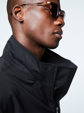 20210517_RT_SP22_MENS_VANHEUSEN_SHOT12_SP22_MNS_VH_WEEKEND_0252_Low_SRGB