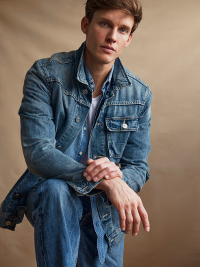 20221117_RT_Heros_ChrisDoe_255_Low_SRGB